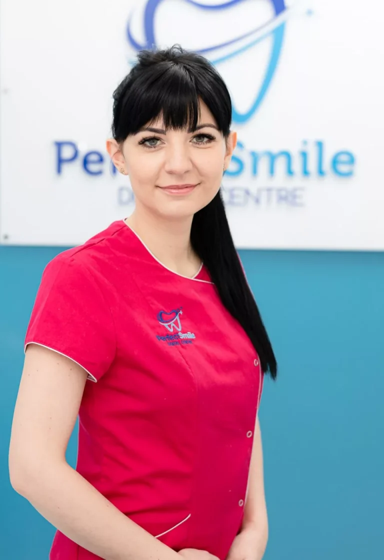 Polski dentysta Dr Roksana Marcinkowska: implantologia, ortodoncja